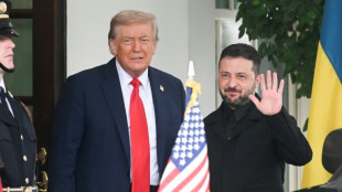 Trump recebe Zelensky após retomar diálogo com Putin