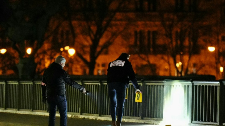 Attentat pr&egrave;s de la tour Eiffel: l'assaillant pr&eacute;sent&eacute; &agrave; un juge antiterroriste