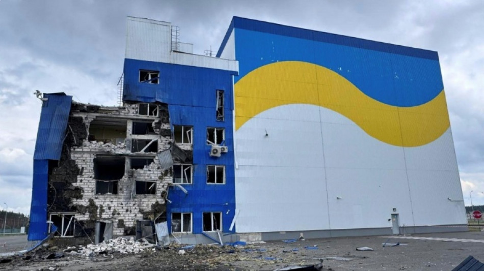 Zelensky s'entretient avec ses alli&eacute;s &agrave; Londres, frappe russe sur un site nucl&eacute;aire en Ukraine