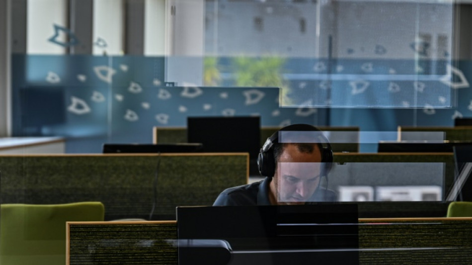 Umfrage: Viele Beschäftigte nehmen mehr Druck und Gereiztheit auf der Arbeit wahr