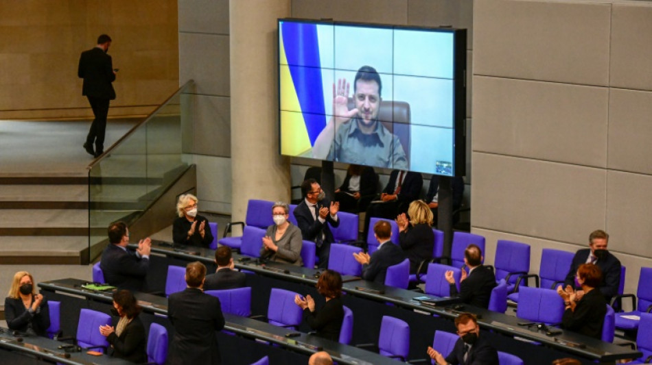 Selenskyj: Scholz muss F&uuml;hrungsrolle zum Schutz der Ukraine &uuml;bernehmen