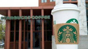Caf&eacute;s Starbucks: l'ancien patron Howard Schultz reprend la direction par int&eacute;rim