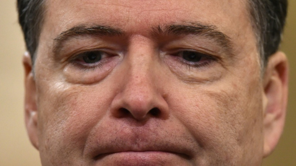 L'ex-chef du FBI inculp&eacute;, les promesses de vengeance de Trump se concr&eacute;tisent