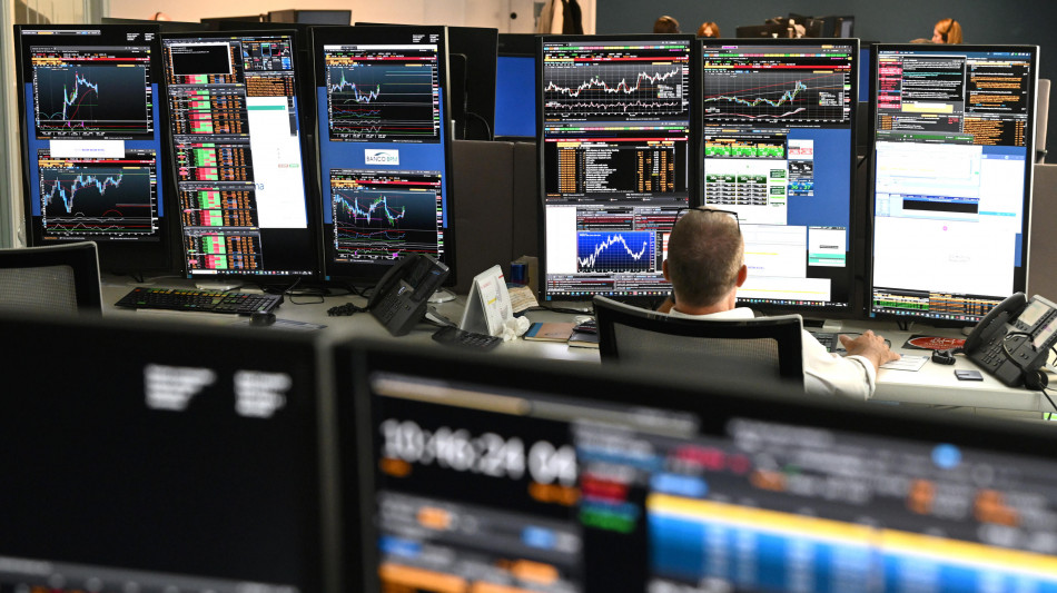Lo spread tra Btp e Bund chiude in rialzo a 115,7 punti base