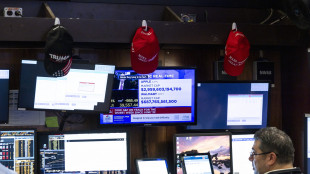 Trump, Cina vuole l'accordo sui dazi, aspetto una chiamata