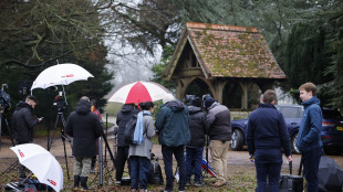 Media, la polizia continua le ricerche al Royal Lodge di Andrea