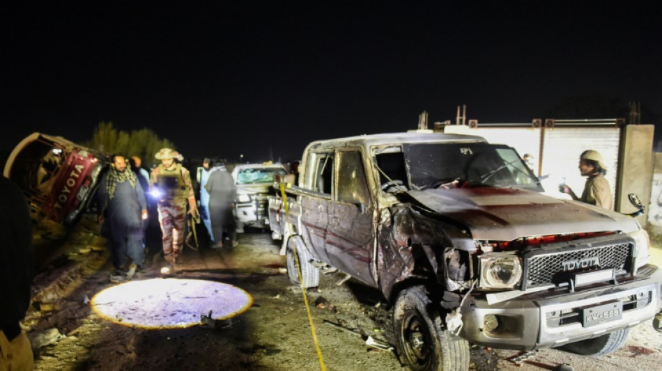 Pakistan: 25 morts en une journée, dont 14 dans un attentat-suicide contre un meeting politique baloutche