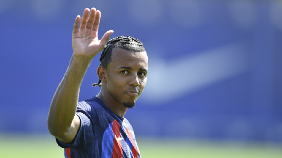 FC Barcelone: "j'arrive avec de l'ambition", affirme Kound&eacute; lors de sa pr&eacute;sentation