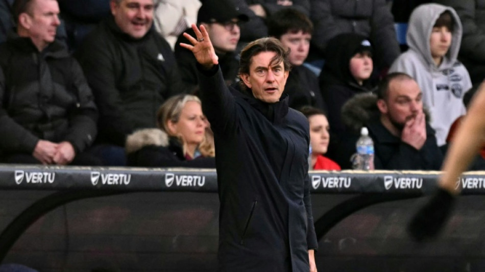 Spurs slip at Burnley increases pressure on Frank as City win