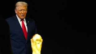 Trump é homenageado em sorteio da Copa do Mundo e recebe Prêmio da Paz