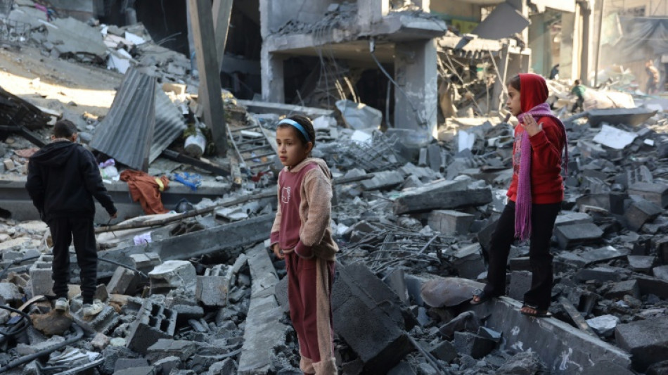 Gaza: au moins 19 morts dans des frappes isra&eacute;liennes dans la nuit du Nouvel An, selon la D&eacute;fense civile 