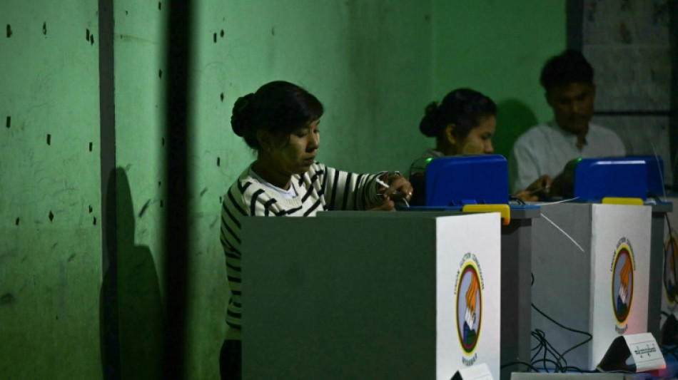 El partido promilitar reivindica la victoria en las legislativas en Birmania