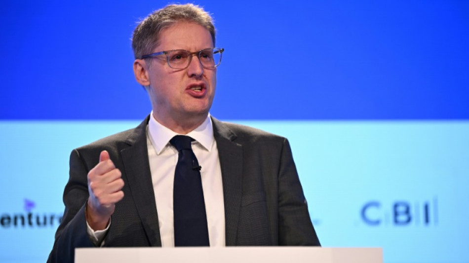 El jefe de la principal organizaci&oacute;n patronal brit&aacute;nica, cuestionado por su "comportamiento"