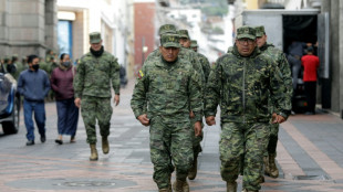 Ind&iacute;genas de Ecuador desaf&iacute;an estado de excepci&oacute;n con bloqueos de rutas 