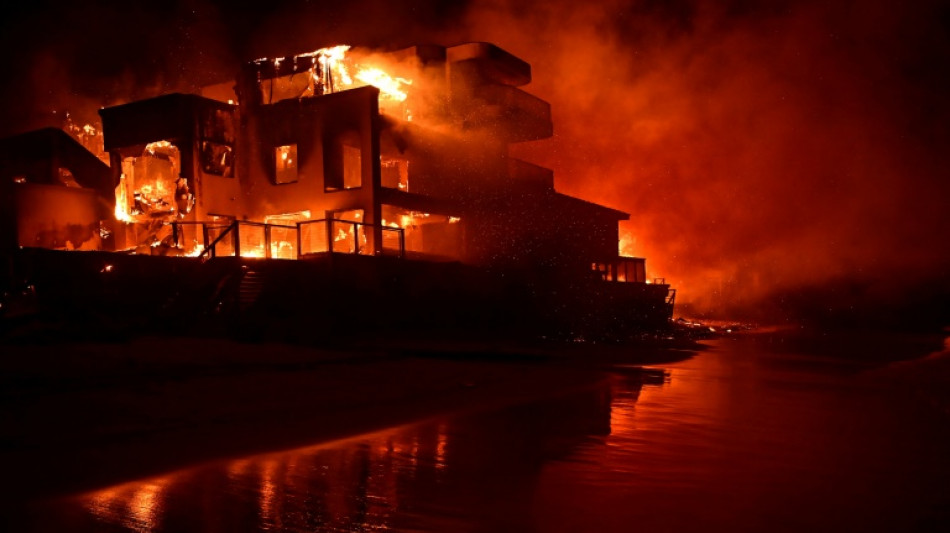 Au moins cinq morts dans les incendies &agrave; Los Angeles, Hollywood &eacute;vacu&eacute;