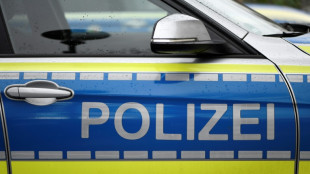25-J&auml;hriger wird bei Unfall auf Autobahn 3 auf Fahrbahn geschleudert und stirbt