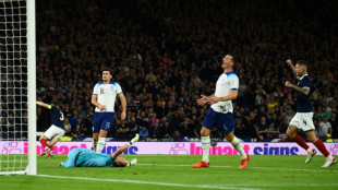 T&eacute;cnico da Inglaterra condena excesso de cr&iacute;ticas a Harry Maguire