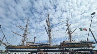 L'Amerigo Vespucci a Brindisi, il tour Mediterraneo in Puglia