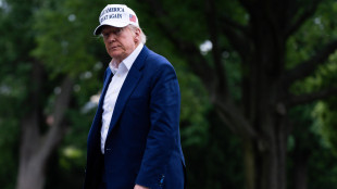 Trump: 'Putin impazzito, Russia cade se cerca prendersi Ucraina'