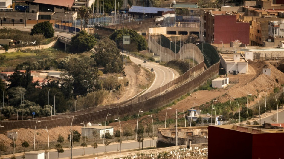 Primera gran tentativa de salto de la frontera espa&ntilde;ola desde el deshielo Madrid-Rabat