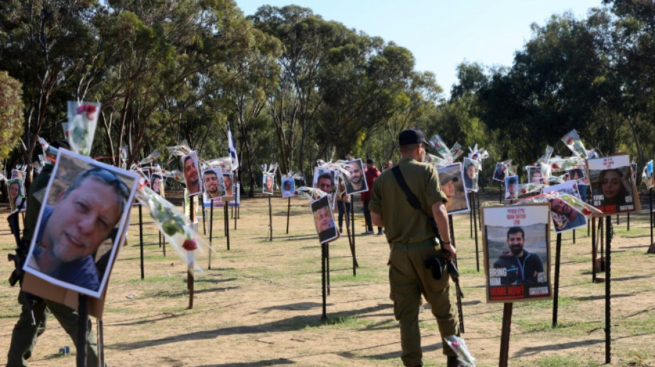 Espinhosas negocia&ccedil;&otilde;es &agrave; vista sobre militares israelenses ref&eacute;ns em Gaza