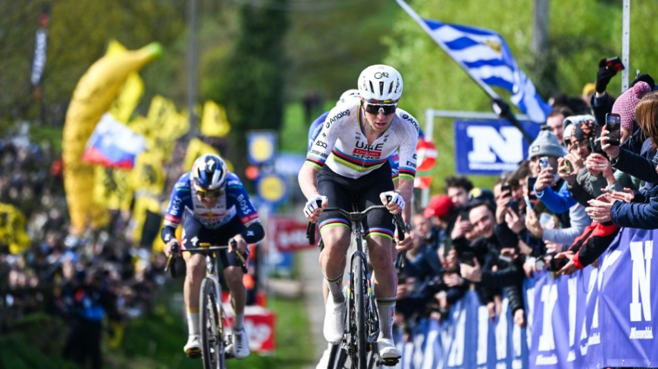 "Verr&uuml;cktes Rennen": Pogacar auch in Flandern nicht zu stoppen