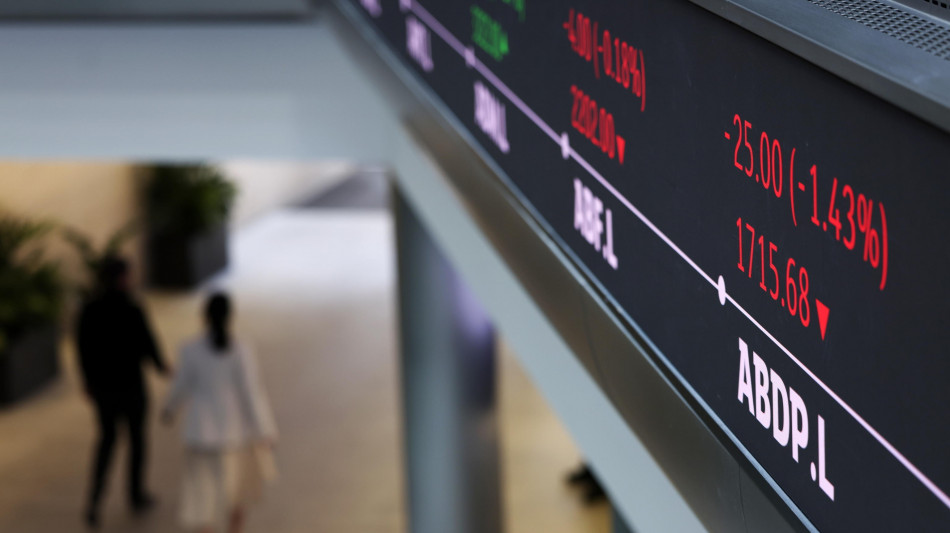Borsa: Europa migliora nel finale con Wall Street, Milano -0,7%