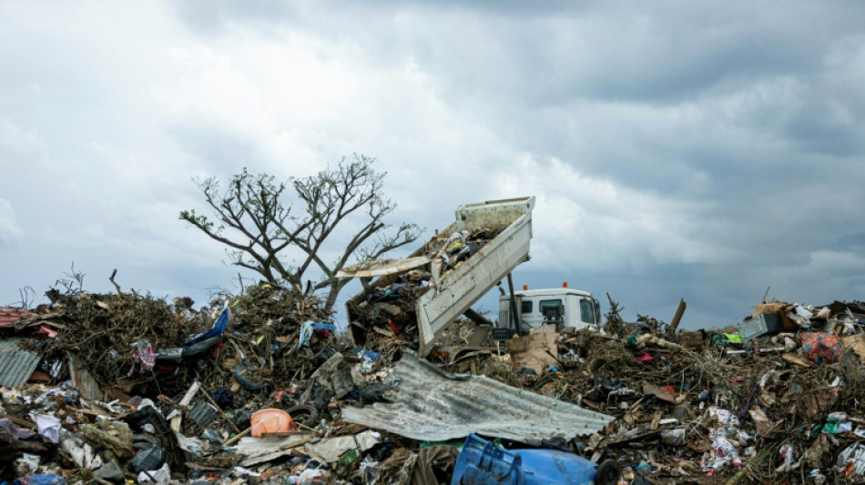 A Mayotte, la gestion des d&eacute;chets s'organise mais les difficult&eacute;s demeurent
