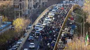 Nuove manifestazioni a Teheran, scontri nell'Iran occidentale