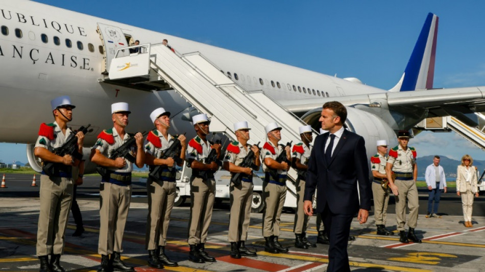 Macron &agrave; La R&eacute;union pour faire le point sur le chikungunya et les d&eacute;g&acirc;ts du cyclone Garance