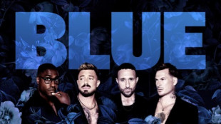 Blue, fuori il nuovo singolo inedito Flowers scritto da Robbie Williams