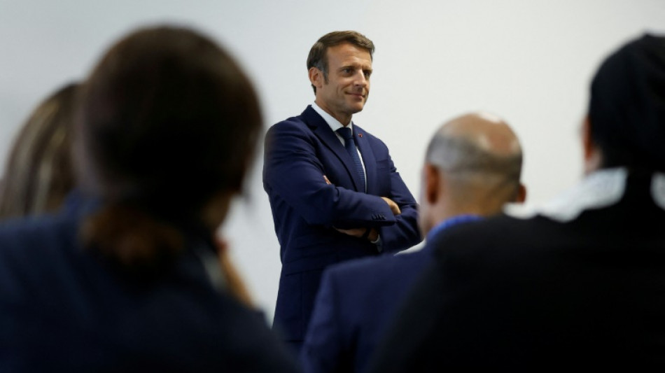 L&eacute;gislatives: bouscul&eacute; sur sa gauche, Macron appelle les Fran&ccedil;ais &agrave; lui donner "une majorit&eacute; forte et claire"