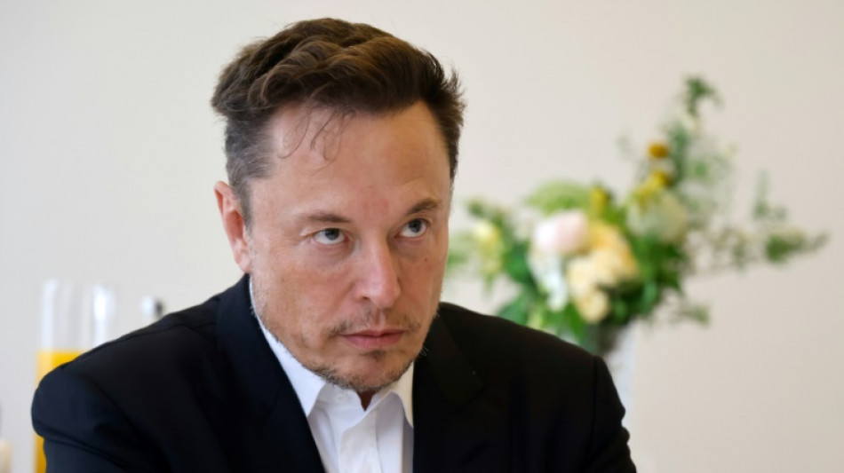 Musk defende suas decis&otilde;es pol&ecirc;micas &agrave; frente do Twitter