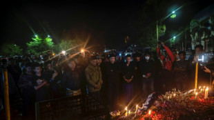 Aumenta la indignaci&oacute;n contra la polic&iacute;a de Indonesia tras la tragedia en el estadio de f&uacute;tbol