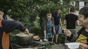 La b&uacute;squeda desesperada por la comida en las zonas sitiadas por Rusia en el este de Ucrania