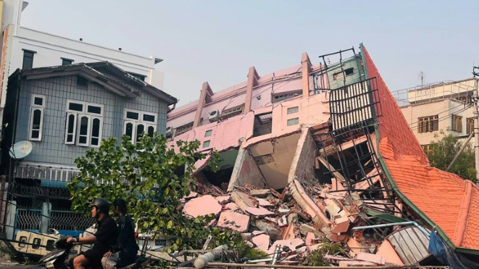Mehr als 1000 Tote nach Erdbeben in Myanmar