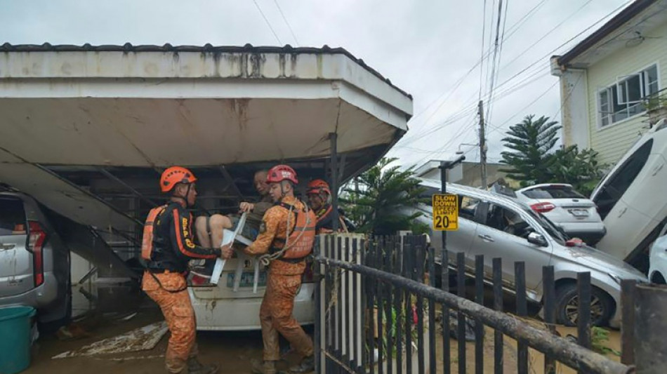 El tif&oacute;n Kalmaegi inunda el centro de Filipinas y causa m&aacute;s de 40 muertos