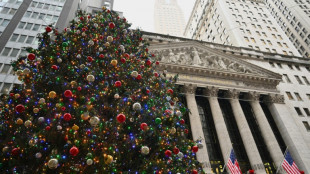Wall Street finit en ordre dispers&eacute;: nouveau record pour le Dow Jones 
