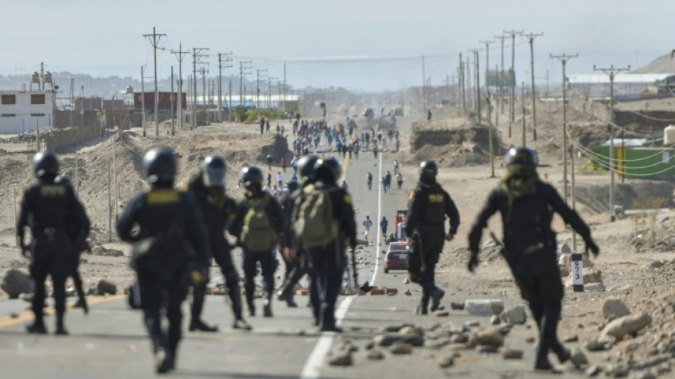 Bloqueo de rutas en Per&uacute; a pesar de la ampliaci&oacute;n del estado de emergencia