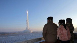 L&iacute;der norte-coreano faz alerta aos Estados Unidos ap&oacute;s lan&ccedil;amento de m&iacute;ssil bal&iacute;stico