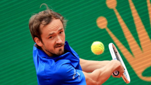 Medvedev battles past Khachanov at Monte Carlo