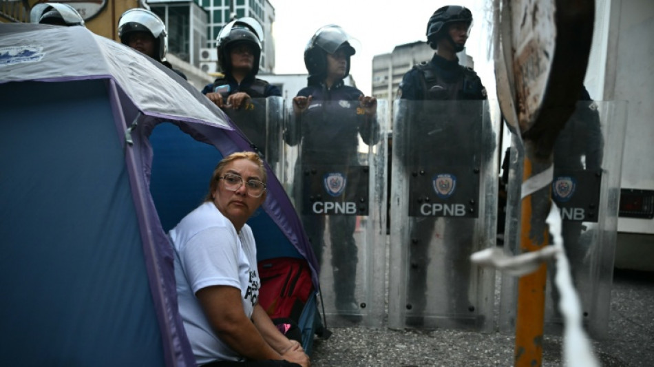 Ao menos 80 presos pol&iacute;ticos libertados na Venezuela, diz ONG