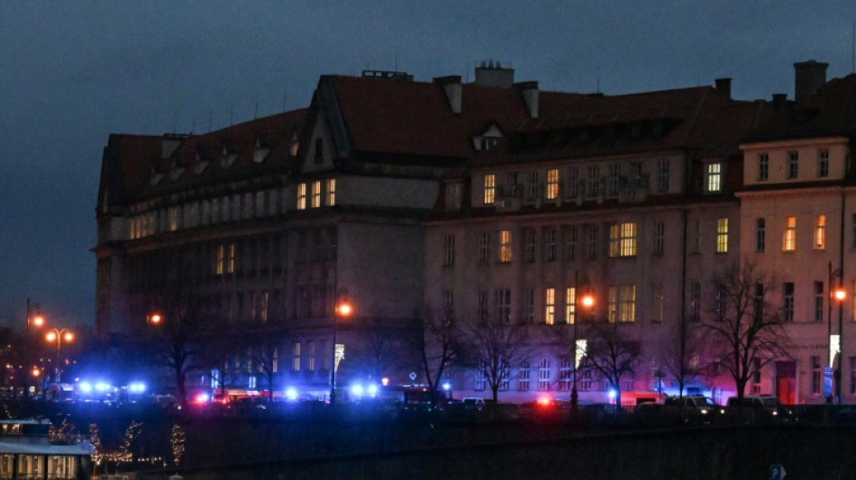 Plus de 15 morts dans une fusillade &agrave; Prague, l'assaillant tu&eacute; par la police