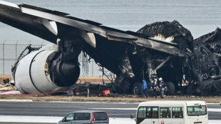 Los investigadores siguen sin dilucidar las causas de la colisi&oacute;n de dos aviones en Tokio