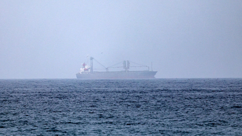Ukmto, 'petroliera colpita all'ingresso dello Stretto di Hormutz'