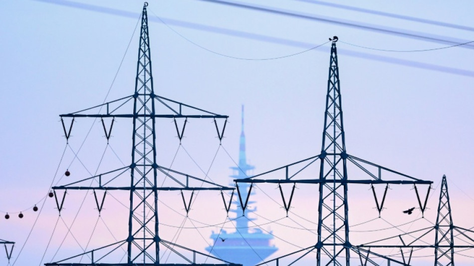 Industrieproduktion im Februar ohne Schwung - Einbu&szlig;en im Baugewerbe