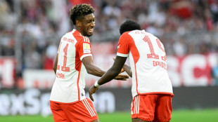 Coman double helps Bayern cut gap after Leverkusen go top