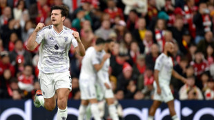United vence em Anfield (2-1) e impõe quarta derrota consecutiva ao Liverpool