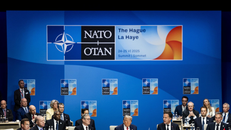 Starmer, sull'Ucraina la Nato non cambia posizione