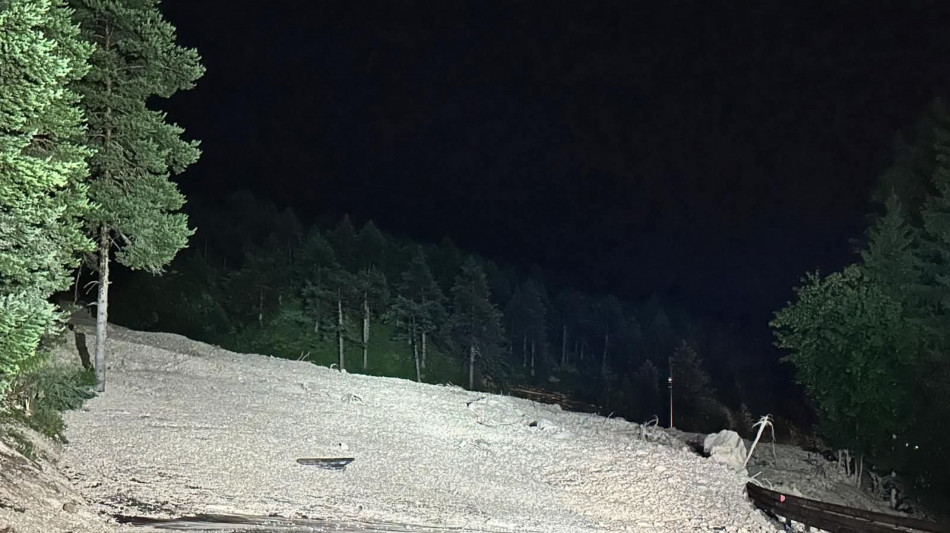 Nuova frana sull'Alemagna, bloccata la strada per Cortina